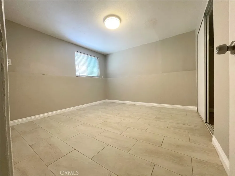 976 E Edgecomb #B Covina, CA 91724