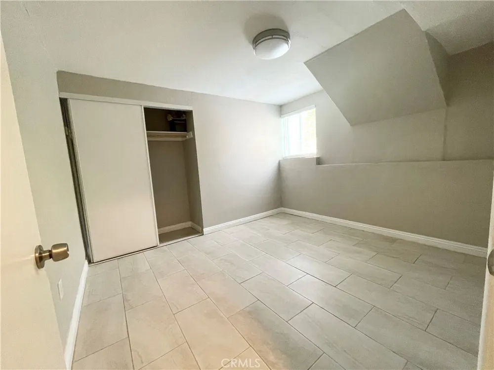 976 E Edgecomb #B Covina, CA 91724