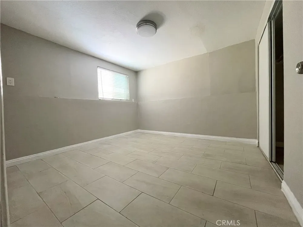 976 E Edgecomb #B Covina, CA 91724