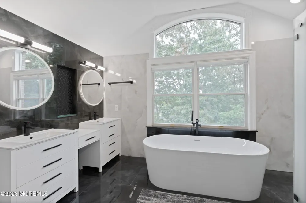 48 Friendship Road Howell, NJ 07731