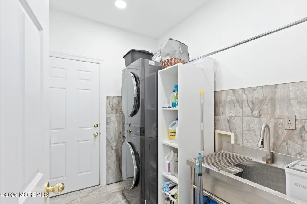 48 Friendship Road Howell, NJ 07731