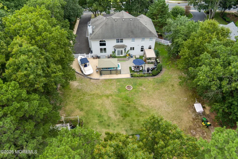 48 Friendship Road Howell, NJ 07731