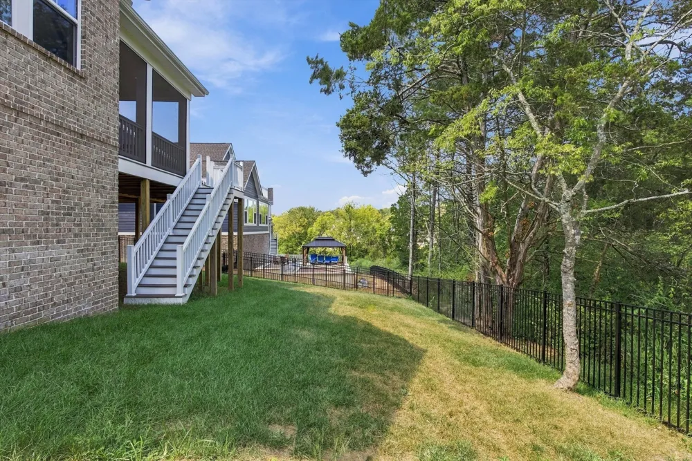 810 Westchester Cir Hendersonville, TN 37075