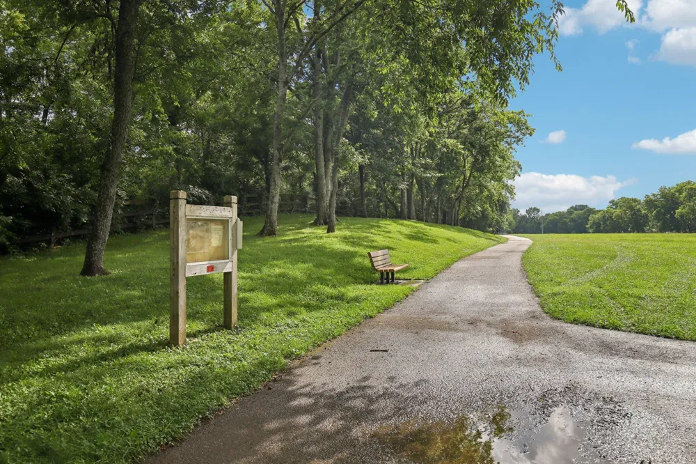 810 Westchester Cir Hendersonville, TN 37075