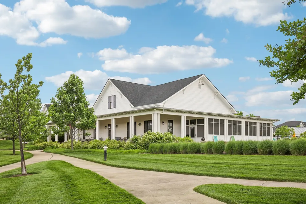 810 Westchester Cir Hendersonville, TN 37075