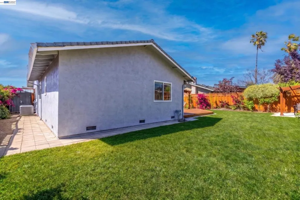 38475 Jacaranda Dr Newark, CA 94560