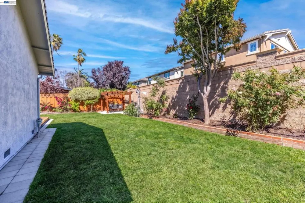 38475 Jacaranda Dr Newark, CA 94560