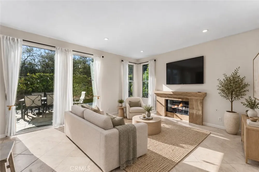 11152 Terraceridge Moorpark, CA 93021