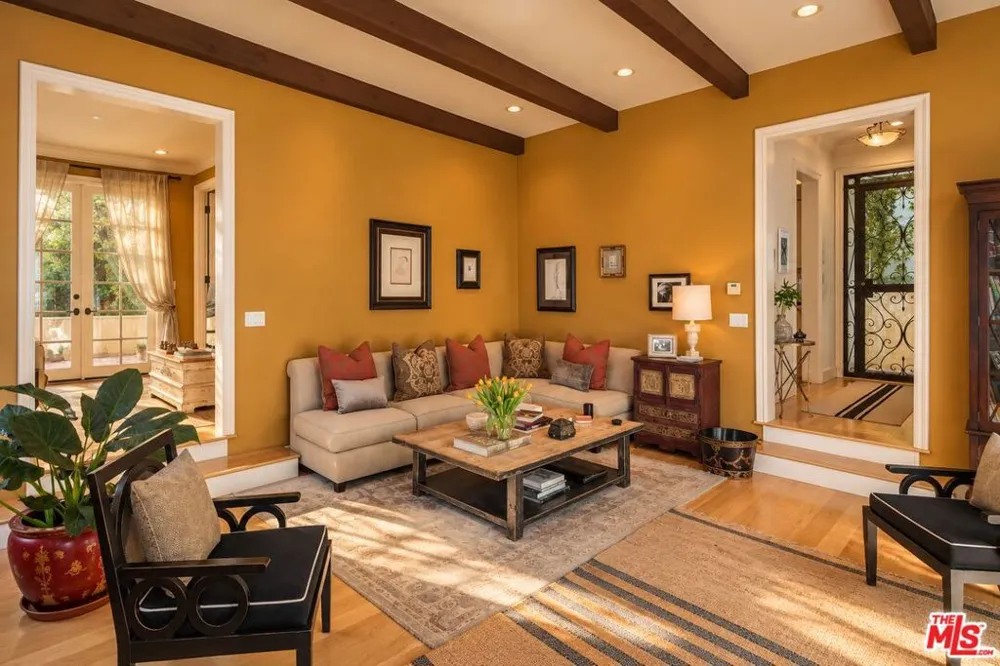 9835 Portola Drive Los Angeles, CA 90210