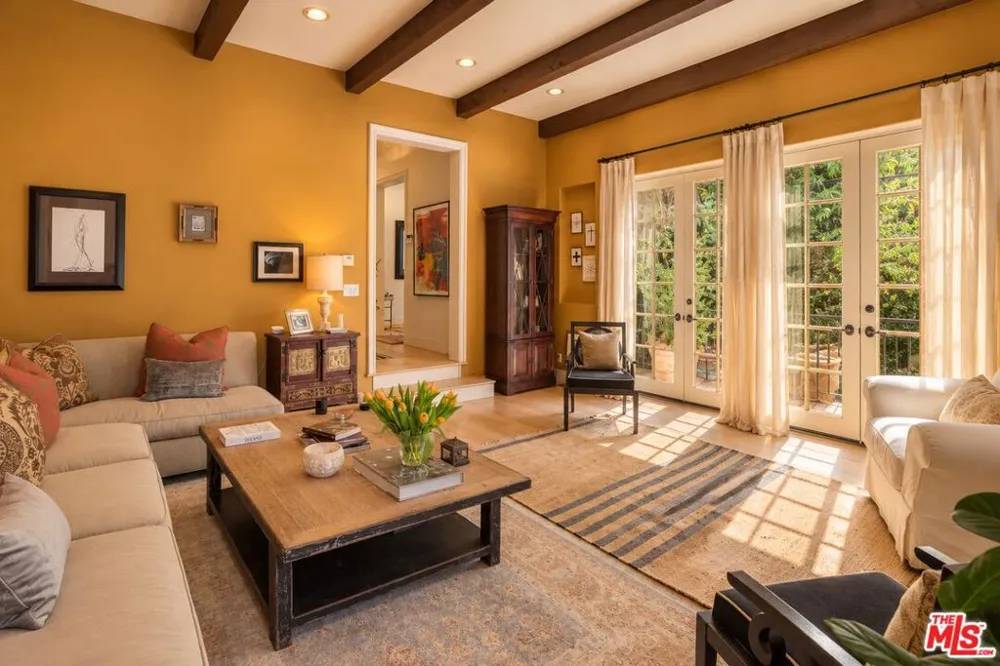 9835 Portola Drive Los Angeles, CA 90210