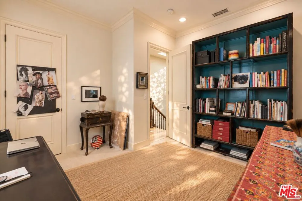 9835 Portola Drive Los Angeles, CA 90210