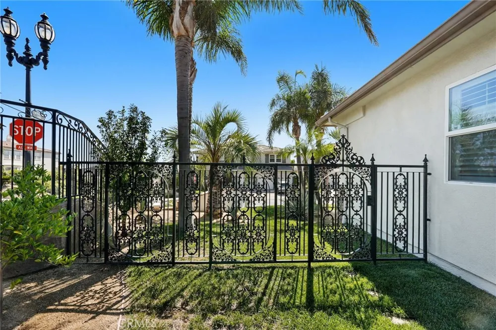 20371 Via Botticelli Porter Ranch, CA 91326