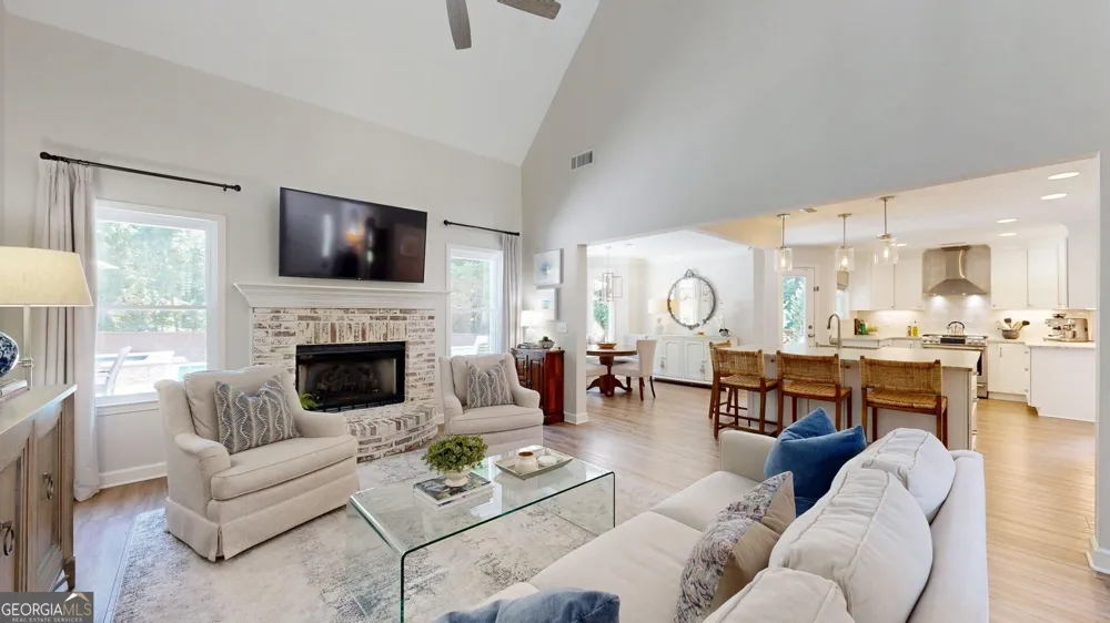 308 Vendella CIR Peachtree City, GA 30269