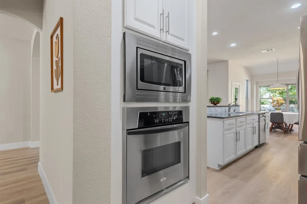 10113 Loxley Lane Austin, TX 78717