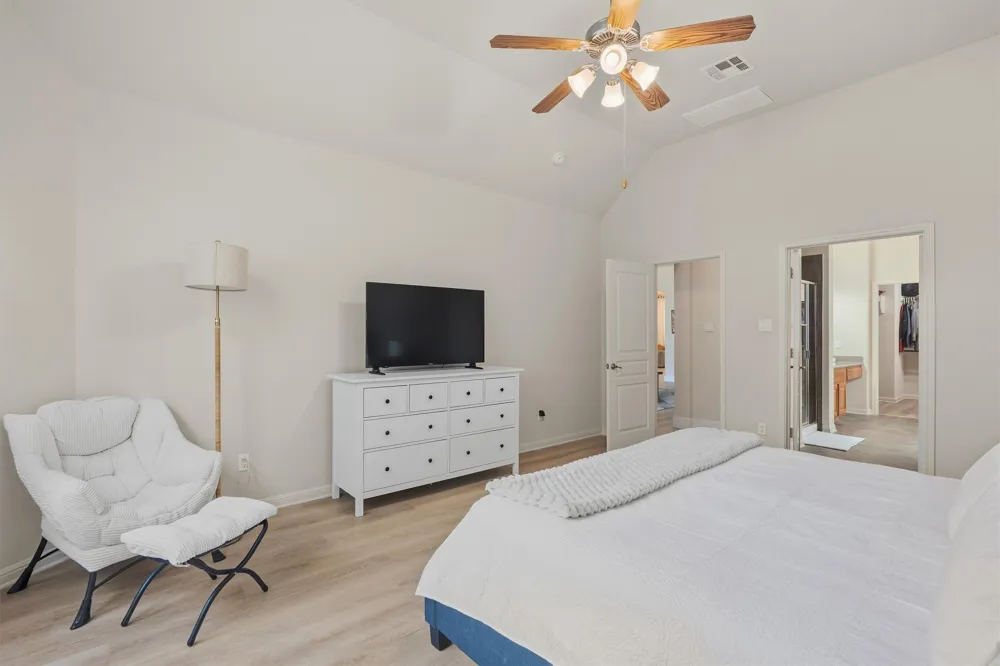 10113 Loxley Lane Austin, TX 78717