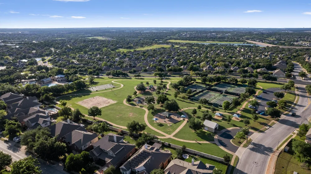 10113 Loxley Lane Austin, TX 78717