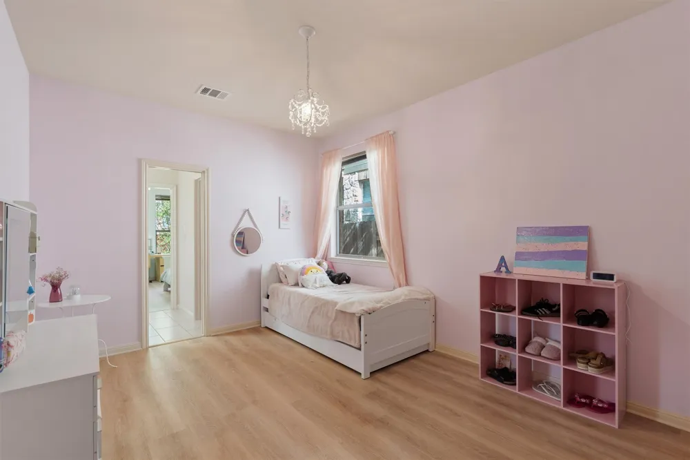 10113 Loxley Lane Austin, TX 78717