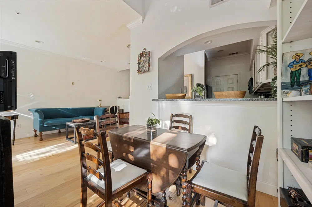 4102 Buena Vista Street #13 Dallas, TX 75204