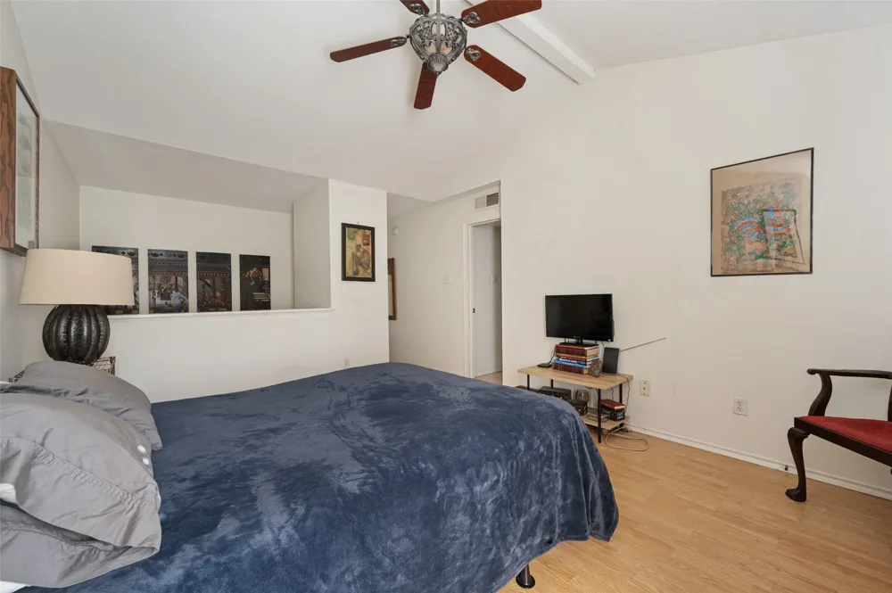 4102 Buena Vista Street #13 Dallas, TX 75204