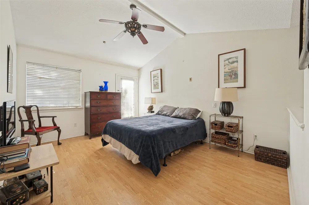 4102 Buena Vista Street #13 Dallas, TX 75204