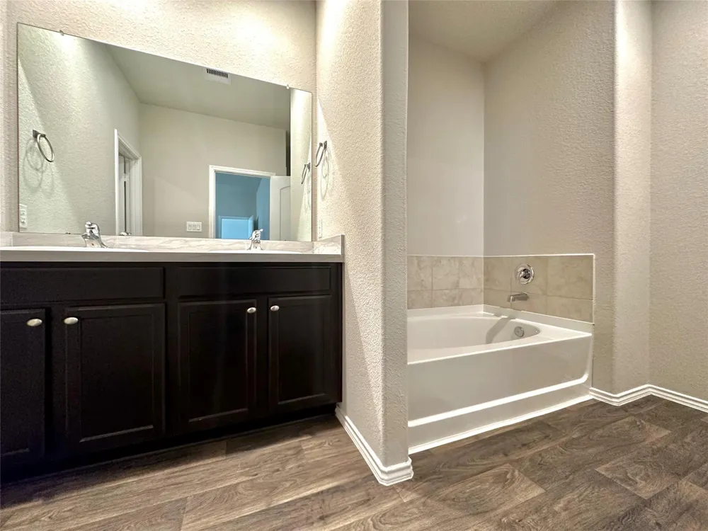 5410 Pembrokeshire Circle Katy, TX 77449