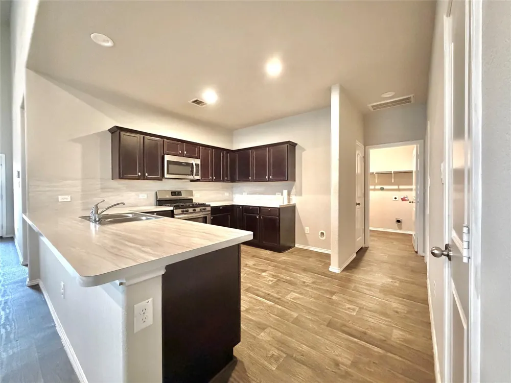 5410 Pembrokeshire Circle Katy, TX 77449