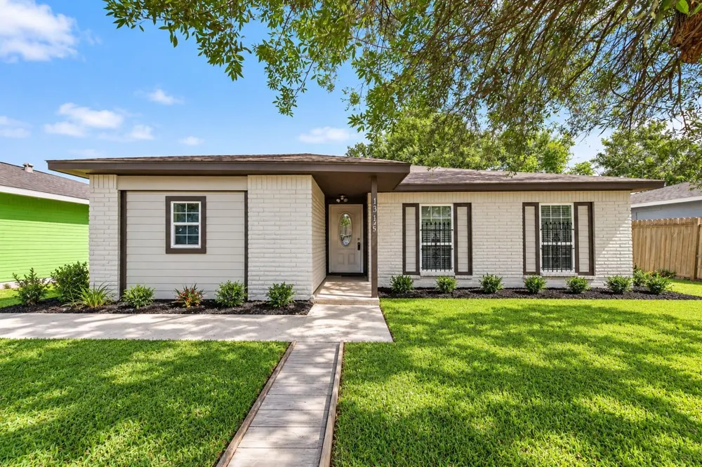 4845 E Ridge Creek Drive Houston, TX 77053