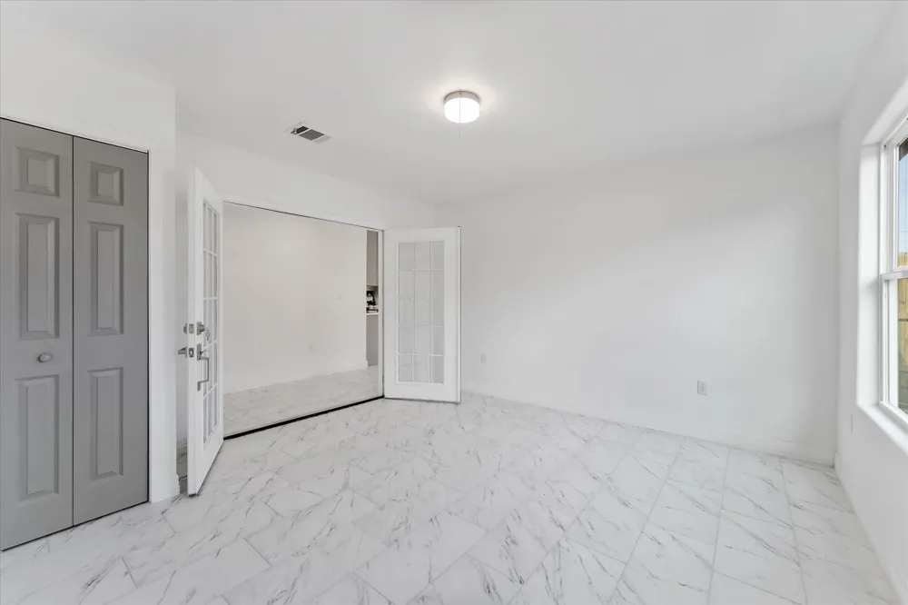 311 Road 51021 Cleveland, TX 77327