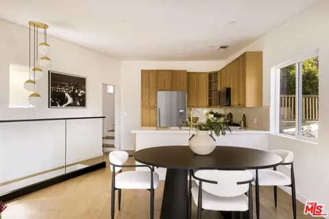 6837 Cahuenga Park Trail