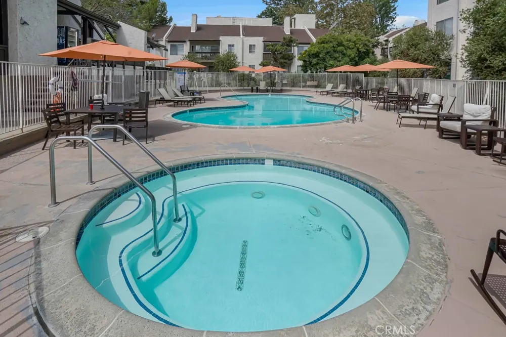 8201 Summertime Culver City, CA 90230