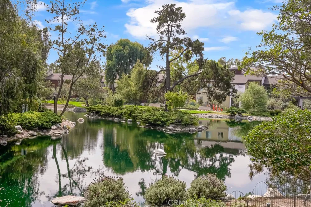 8201 Summertime Culver City, CA 90230