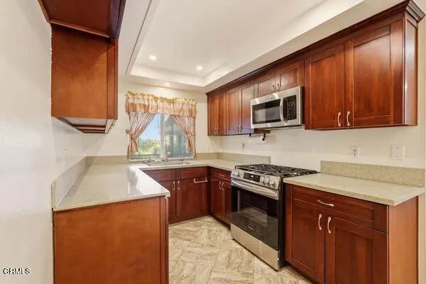 408 Burchett Street #11 Glendale, CA 91203
