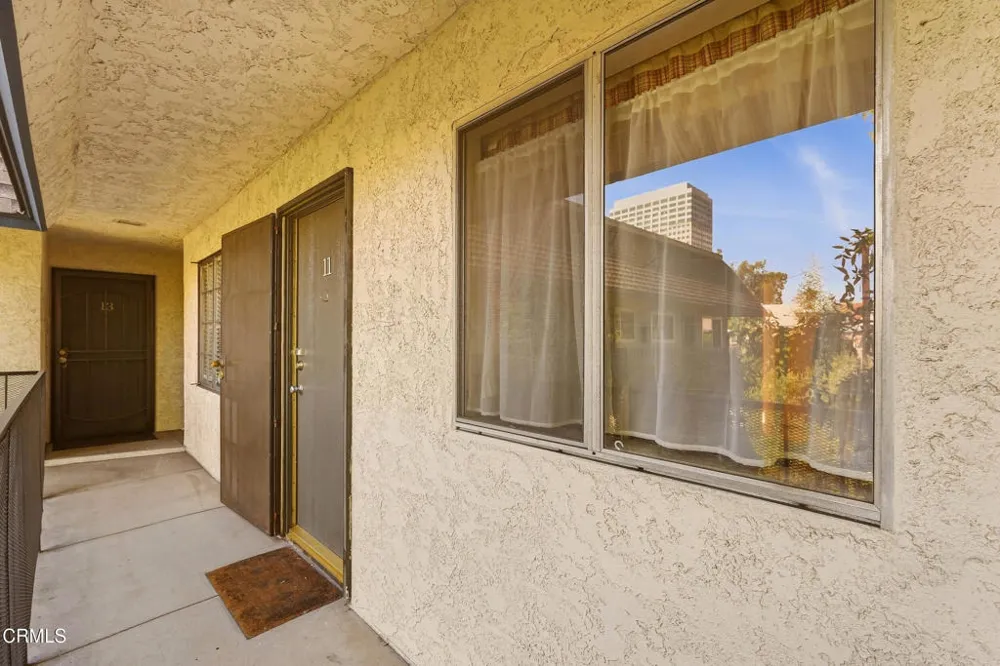 408 Burchett Street #11 Glendale, CA 91203