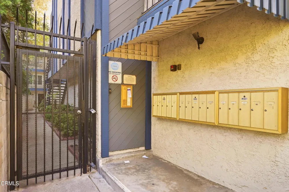 408 Burchett Street #11 Glendale, CA 91203