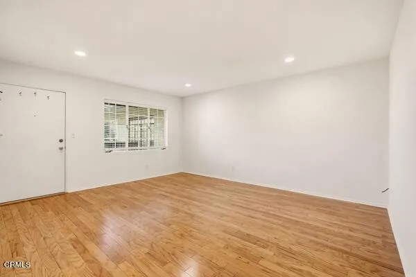 408 Burchett Street #11 Glendale, CA 91203