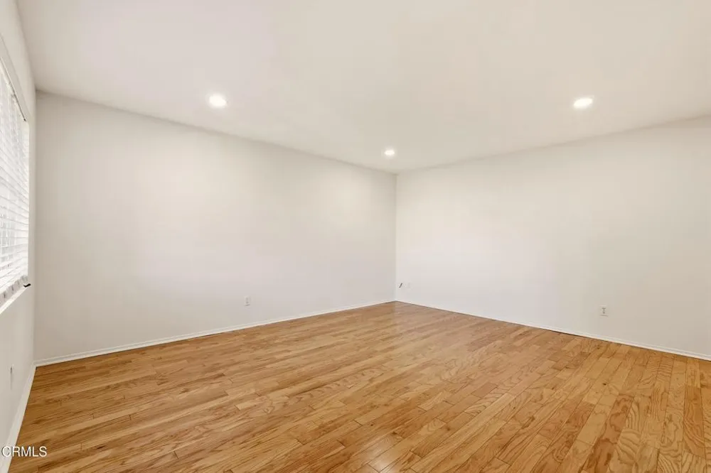 408 Burchett Street #11 Glendale, CA 91203