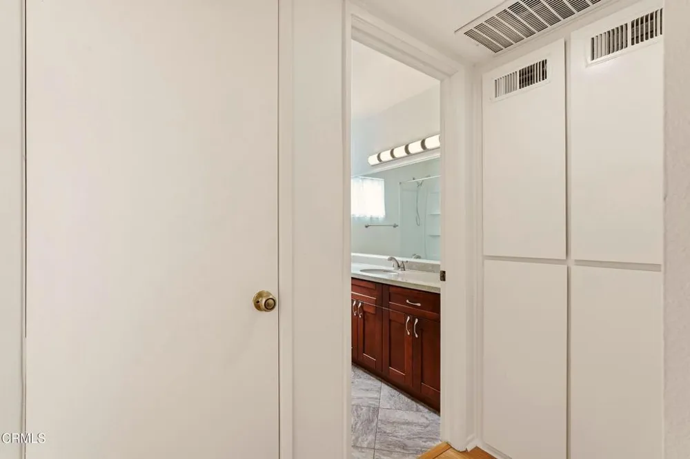 408 Burchett Street #11 Glendale, CA 91203