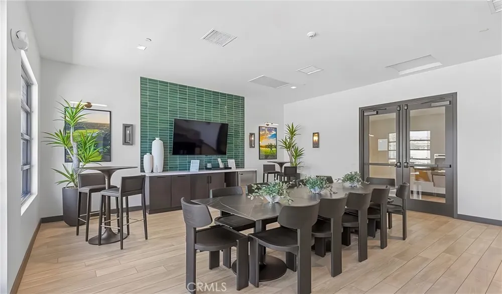 16775 Fern Pine Fontana, CA 92336