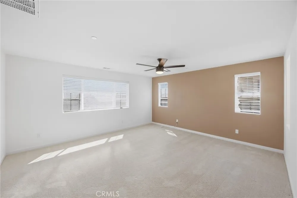 16775 Fern Pine Fontana, CA 92336