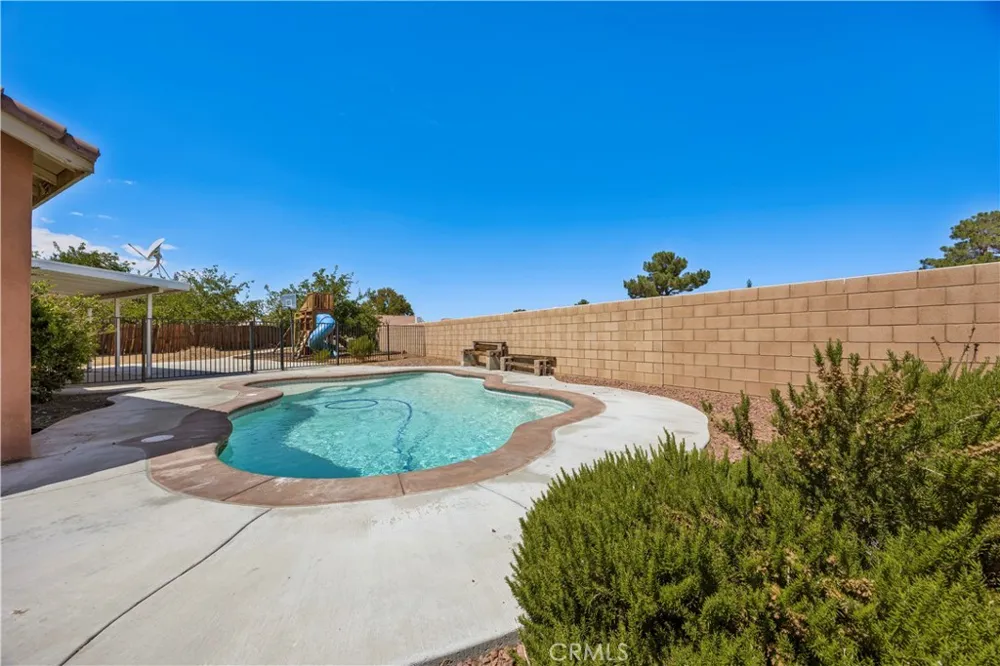 10716 Wakefield Street E Adelanto, CA 92301