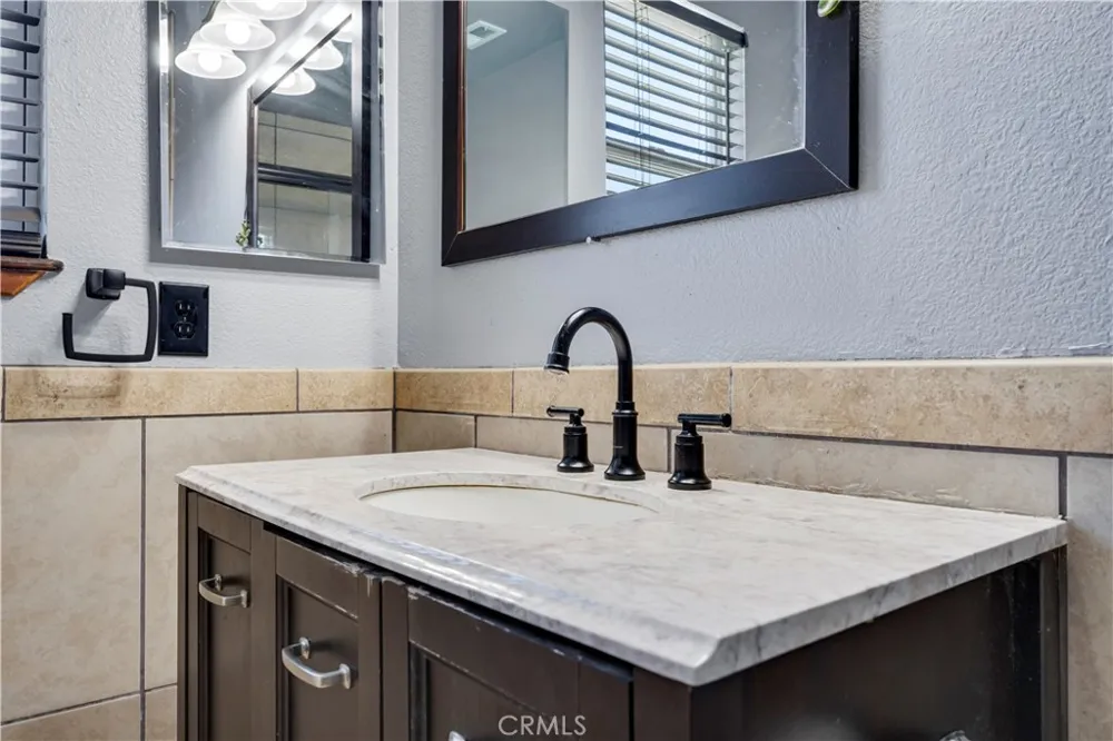 10716 Wakefield Street E Adelanto, CA 92301