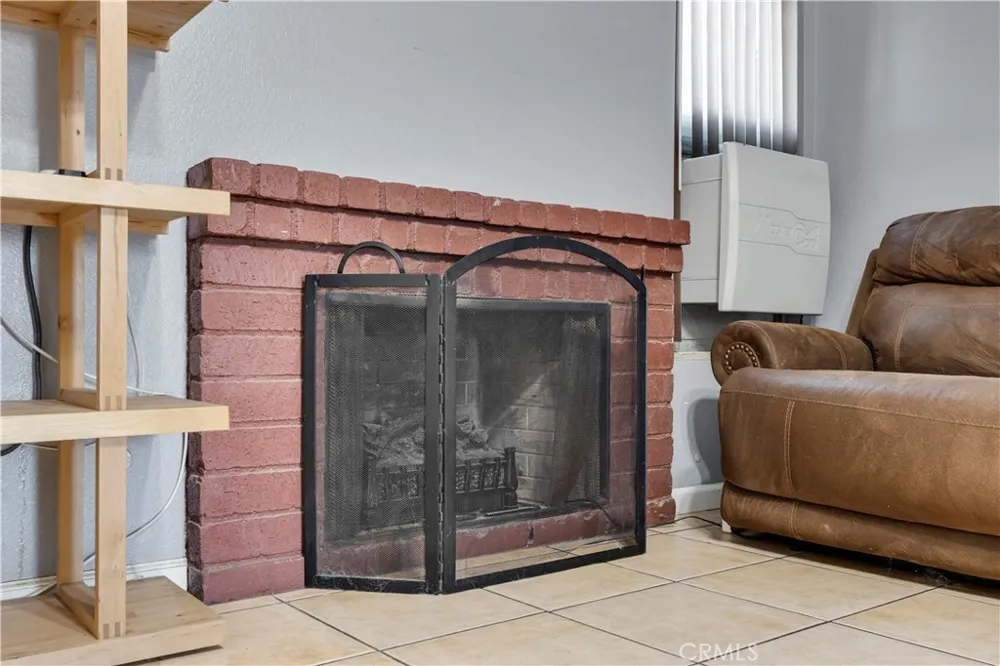 10716 Wakefield Street E Adelanto, CA 92301