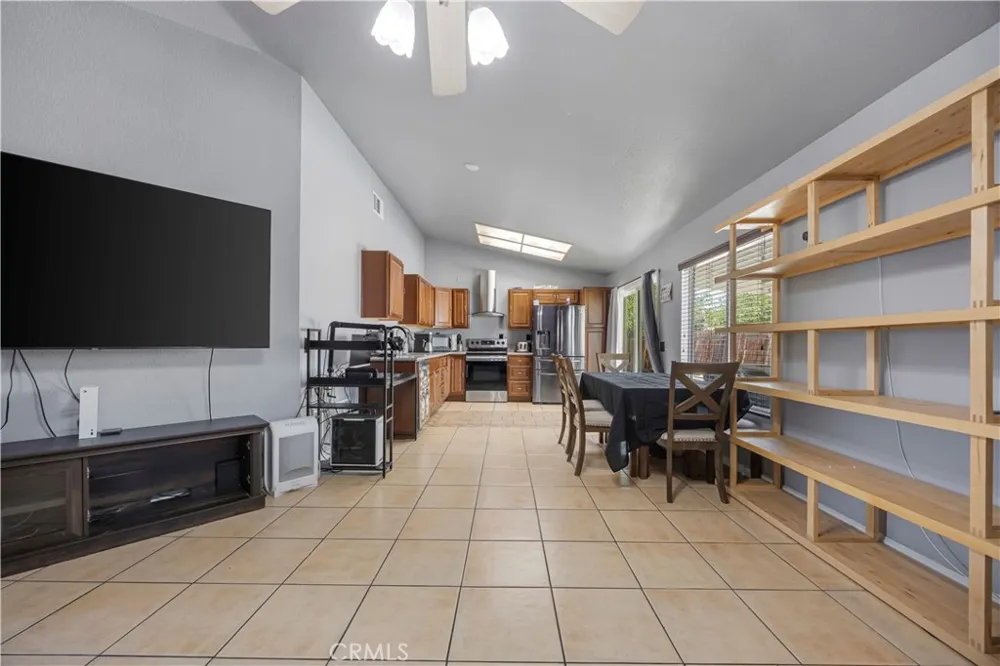 10716 Wakefield Street E Adelanto, CA 92301