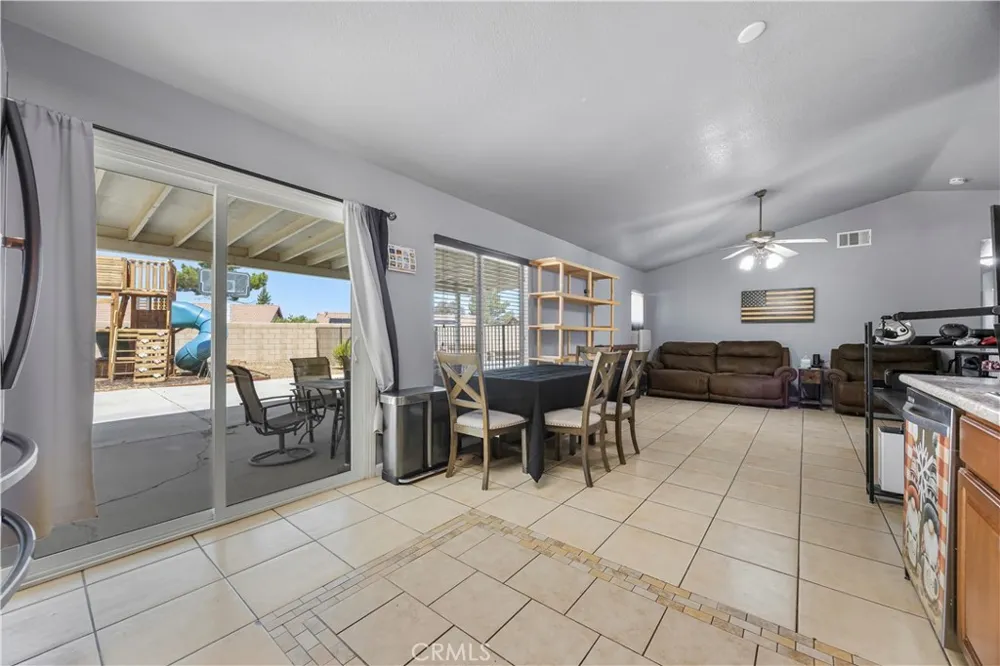 10716 Wakefield Street E Adelanto, CA 92301