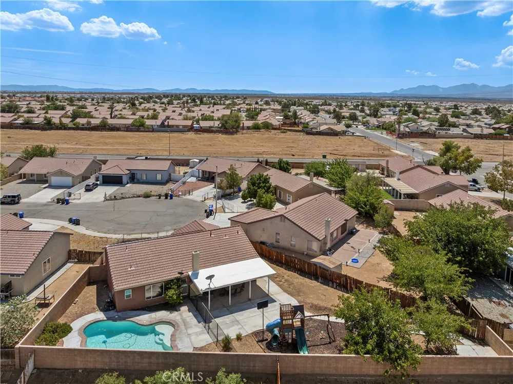 10716 Wakefield Street E Adelanto, CA 92301