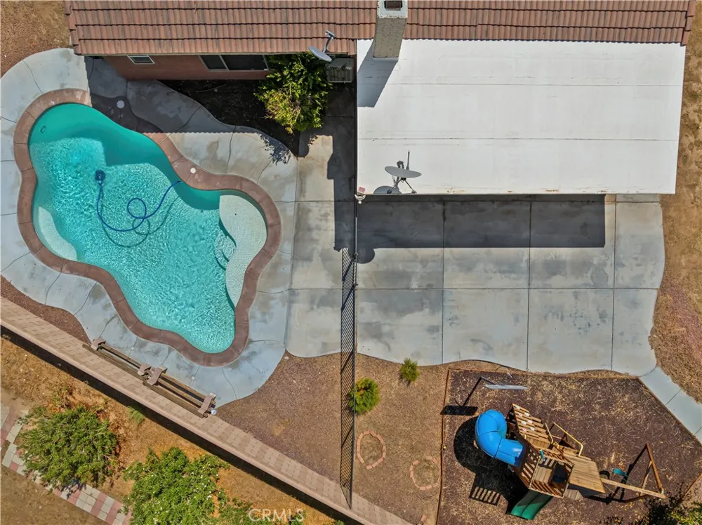 10716 Wakefield Street E Adelanto, CA 92301