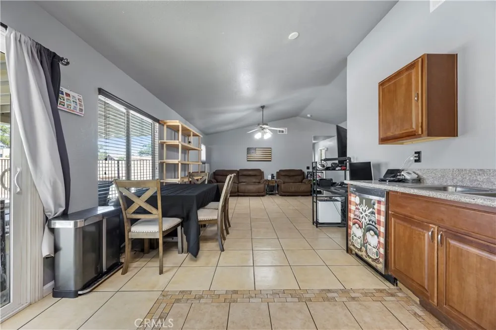 10716 Wakefield Street E Adelanto, CA 92301