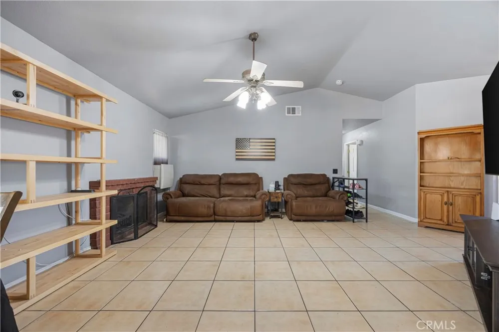10716 Wakefield Street E Adelanto, CA 92301