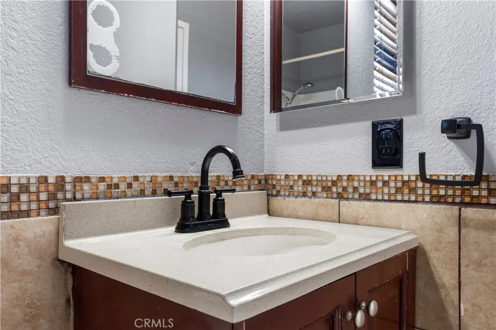 10716 Wakefield Street E Adelanto, CA 92301