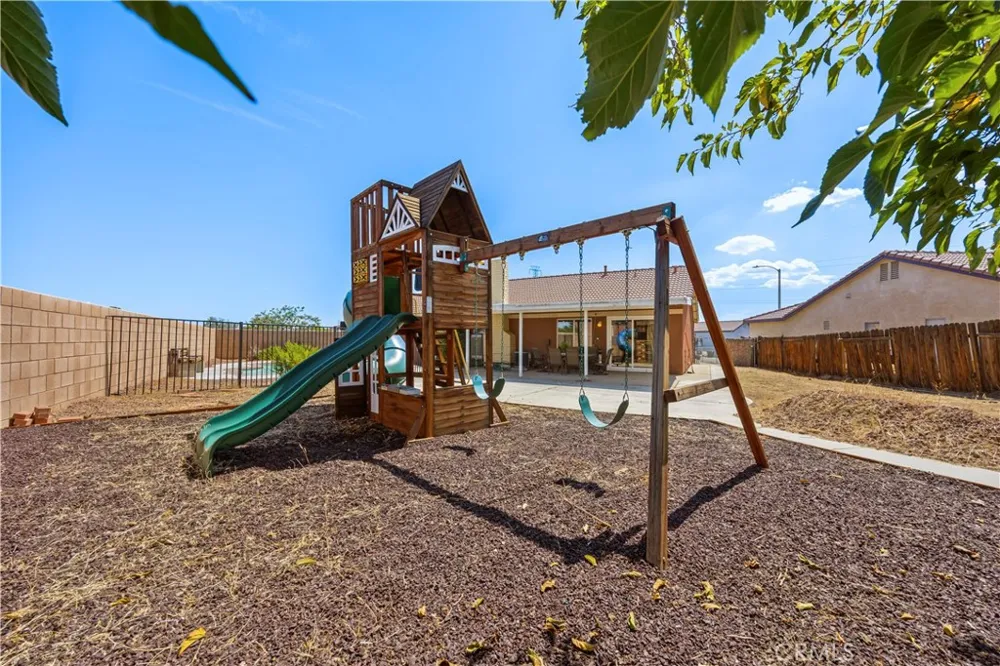 10716 Wakefield Street E Adelanto, CA 92301
